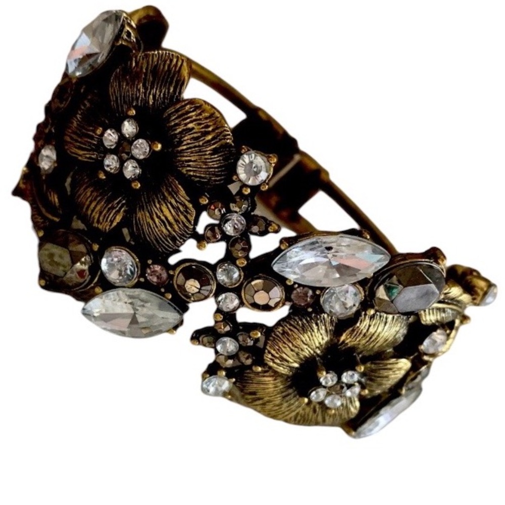 Elegant Antiqued Gold & Rhinestone Floral Clasp Bracelet Women’s Jewelry - Picture 5 of 11
